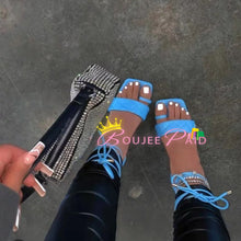 Load image into Gallery viewer, Bratz Sandals
